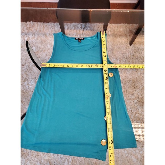 Cable & Gauge Petite Blue Gold Button Side Accent Sleeveless Top Blouse Size PM - Picture 12 of 13